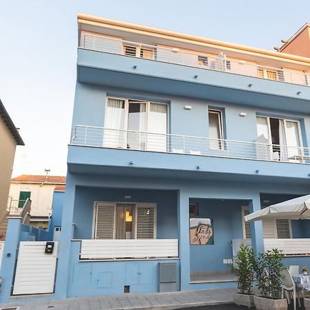 Via Siena 4 - Suites & Rooms Marina di Cecina Eksteriør billede