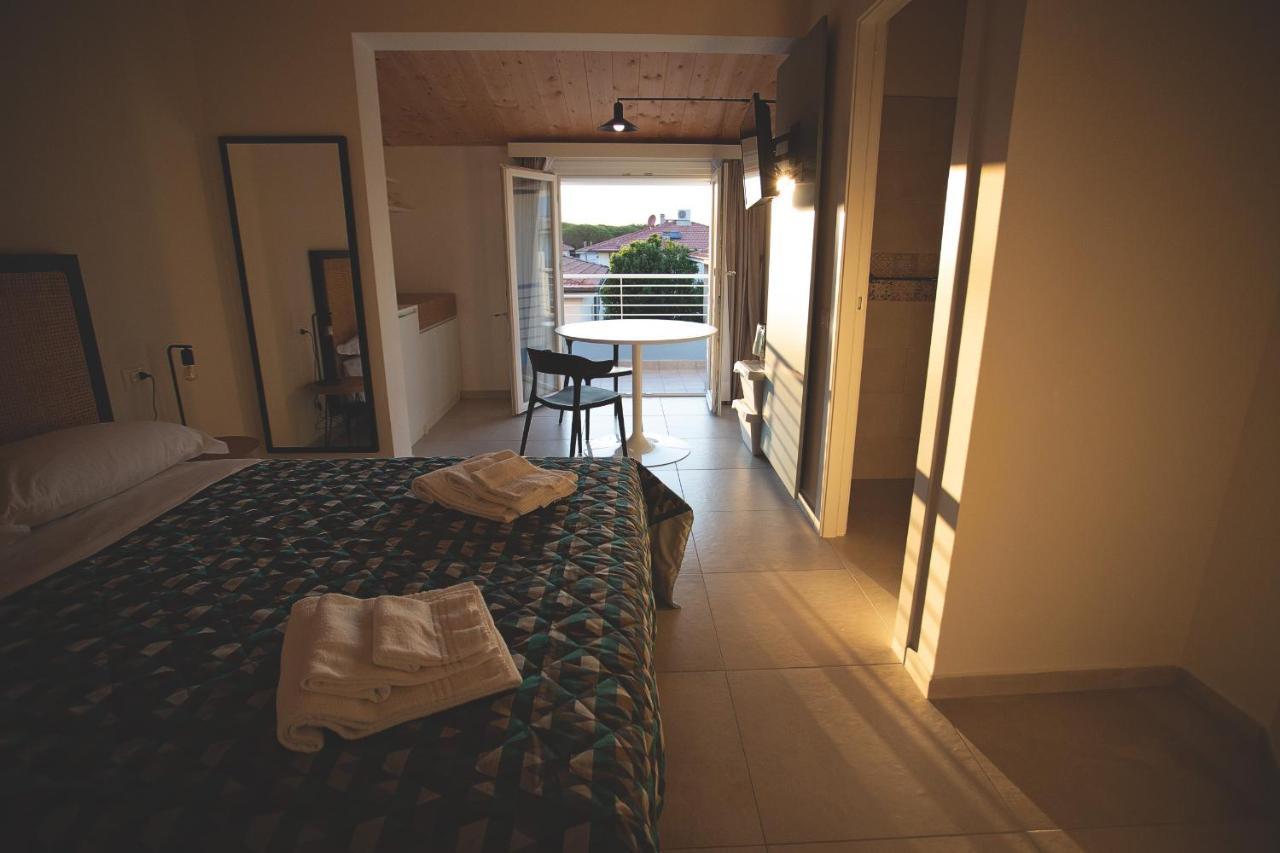 Via Siena 4 - Suites & Rooms Marina di Cecina Eksteriør billede