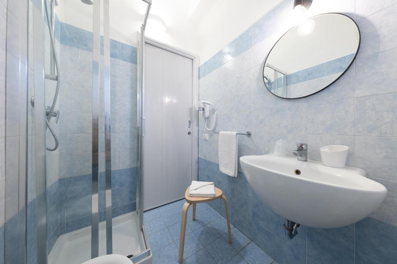 Via Siena 4 - Suites & Rooms Marina di Cecina Eksteriør billede